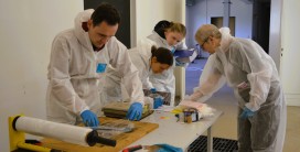 Archivarinnen und Archivare bei einer Notfall&uuml;bung