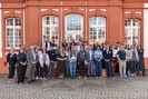 Foto von Gruppe vor PrÃ¤latur