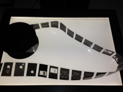 Foto: Mikrofilm auf eingeschalteter Leuchtplatte