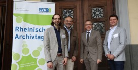 Beim Archivtag (v.l.): Dr. Matthias Herm (stellv. Leiter Kreisarchiv), Dr. Mark Steinert (Leiter LVR-Archivberatungs- und Fortbildungszentrums), Jens Ernesti (stellv. Kulturdezernent) und Dr. Thomas Krämer (Gebietsreferent LVR für das Kreisarchiv).